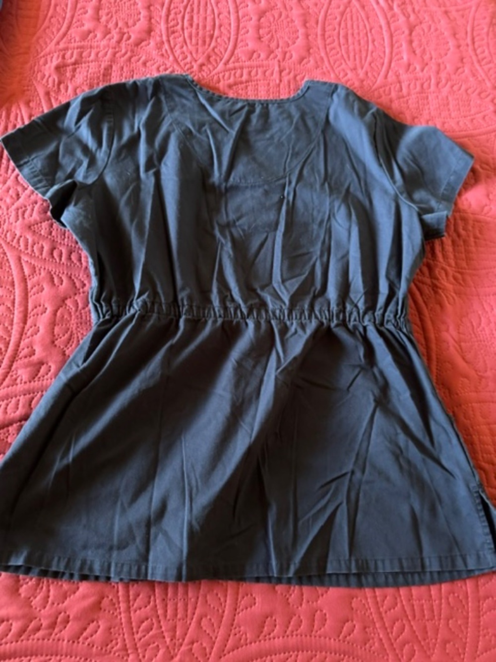 Navy blue scrub top/button top/elastic waste/ Large /pockets in front - Picture 2 of 5